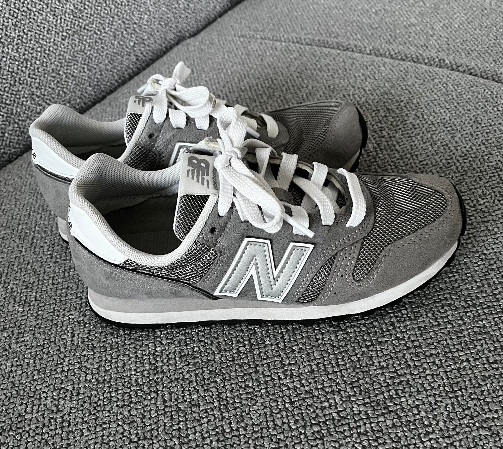 Sneakers New Balance 373 lichtgrijs mt 37, Kleding | Dames, Ophalen of Verzenden, Zo goed als nieuw, Grijs, Sneakers of Gympen