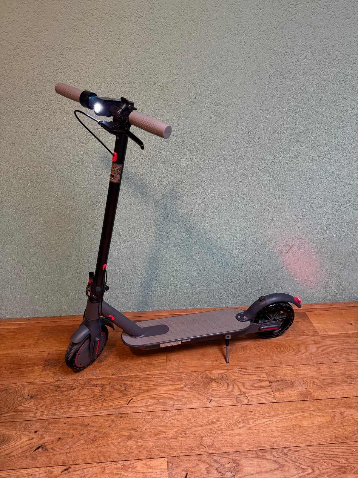 Elektrische step - Slechts 2 weken gebruikt!, Fietsen en Brommers, Steps, Ophalen of Verzenden, Zo goed als nieuw, Elektrische step (E-scooter)