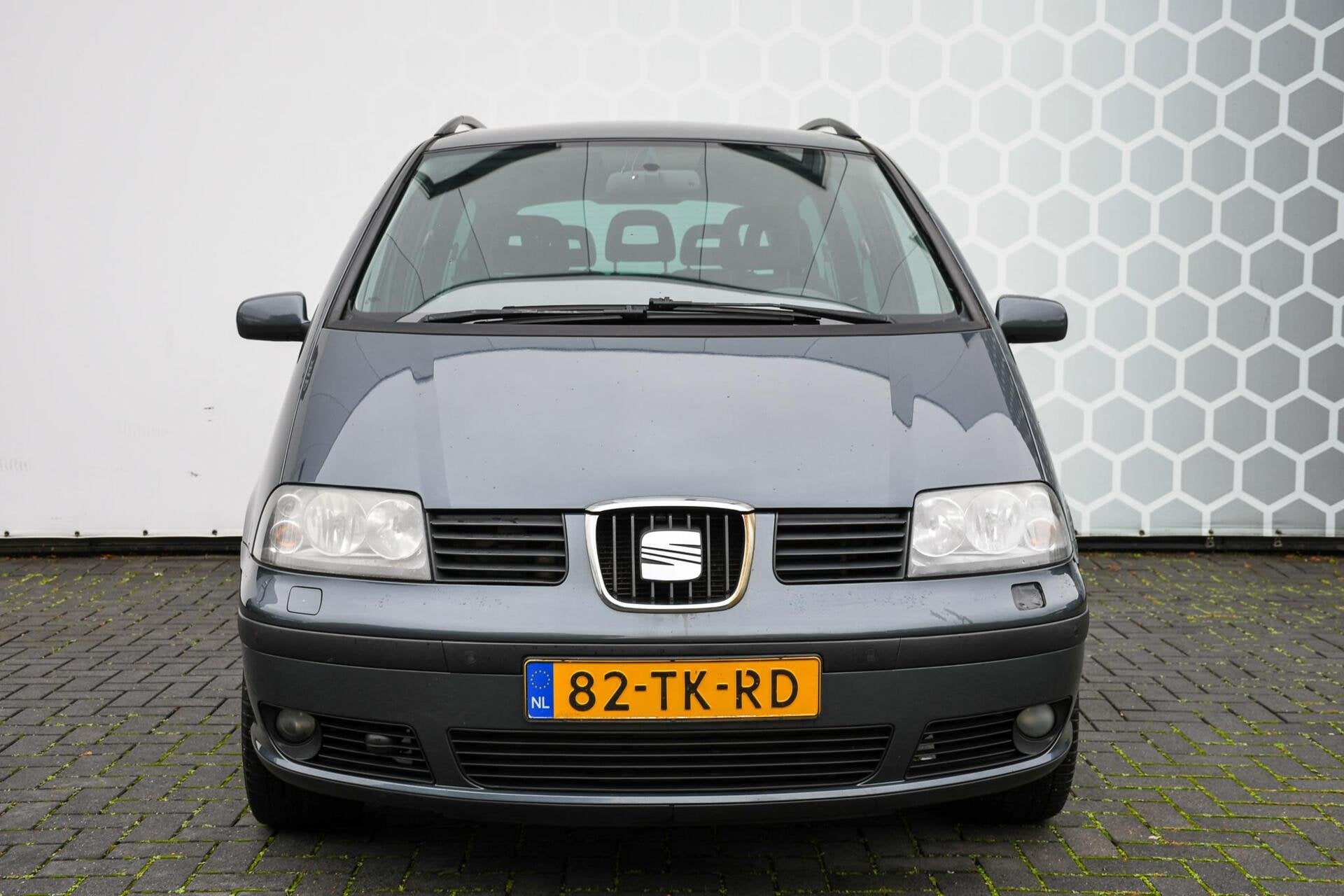 Seat Alhambra 2.0 7 pers Stoelverwarming Eerste eig NW APK, Auto's, Voorwielaandrijving, Stof, 4 cilinders, 1553 kg