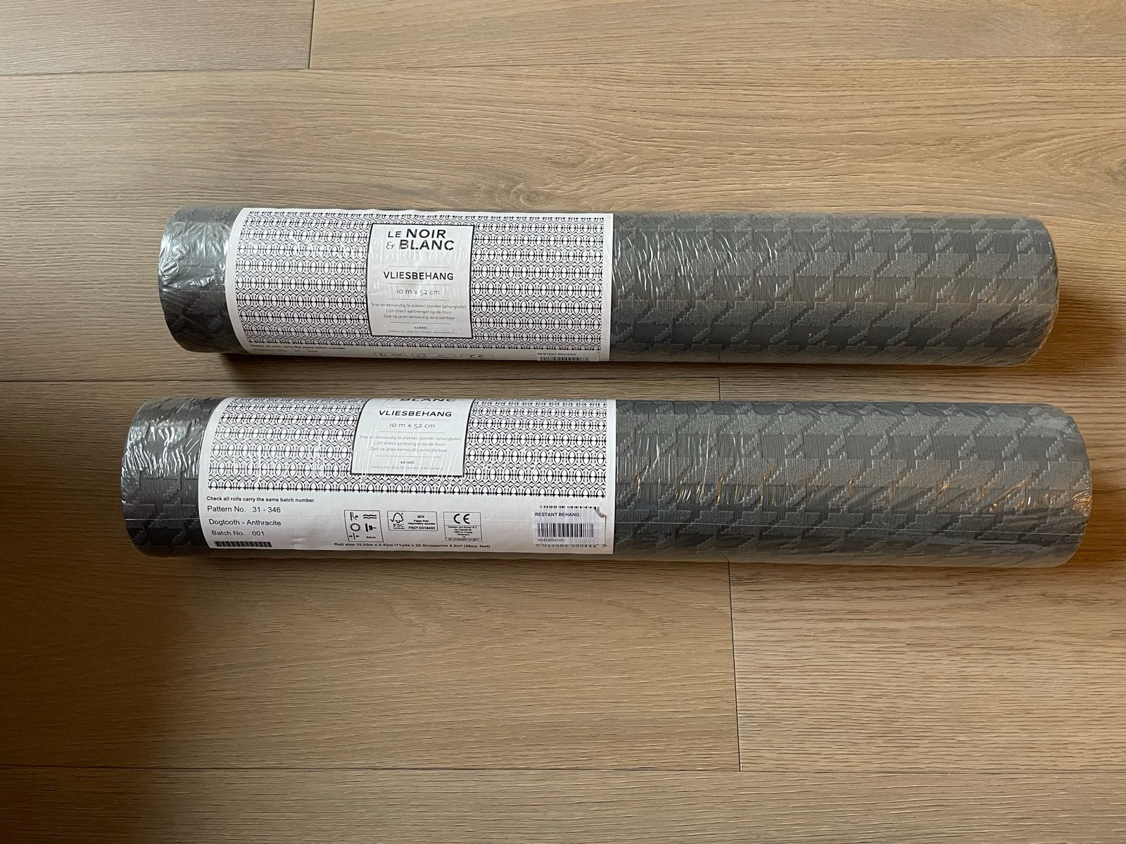 Karwei Vliesbehang Dogtooth Antraciet - 10,4 m²