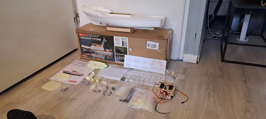 rc boot Theodor Storm met bijboot hobby project, Ophalen of Verzenden, Nieuw