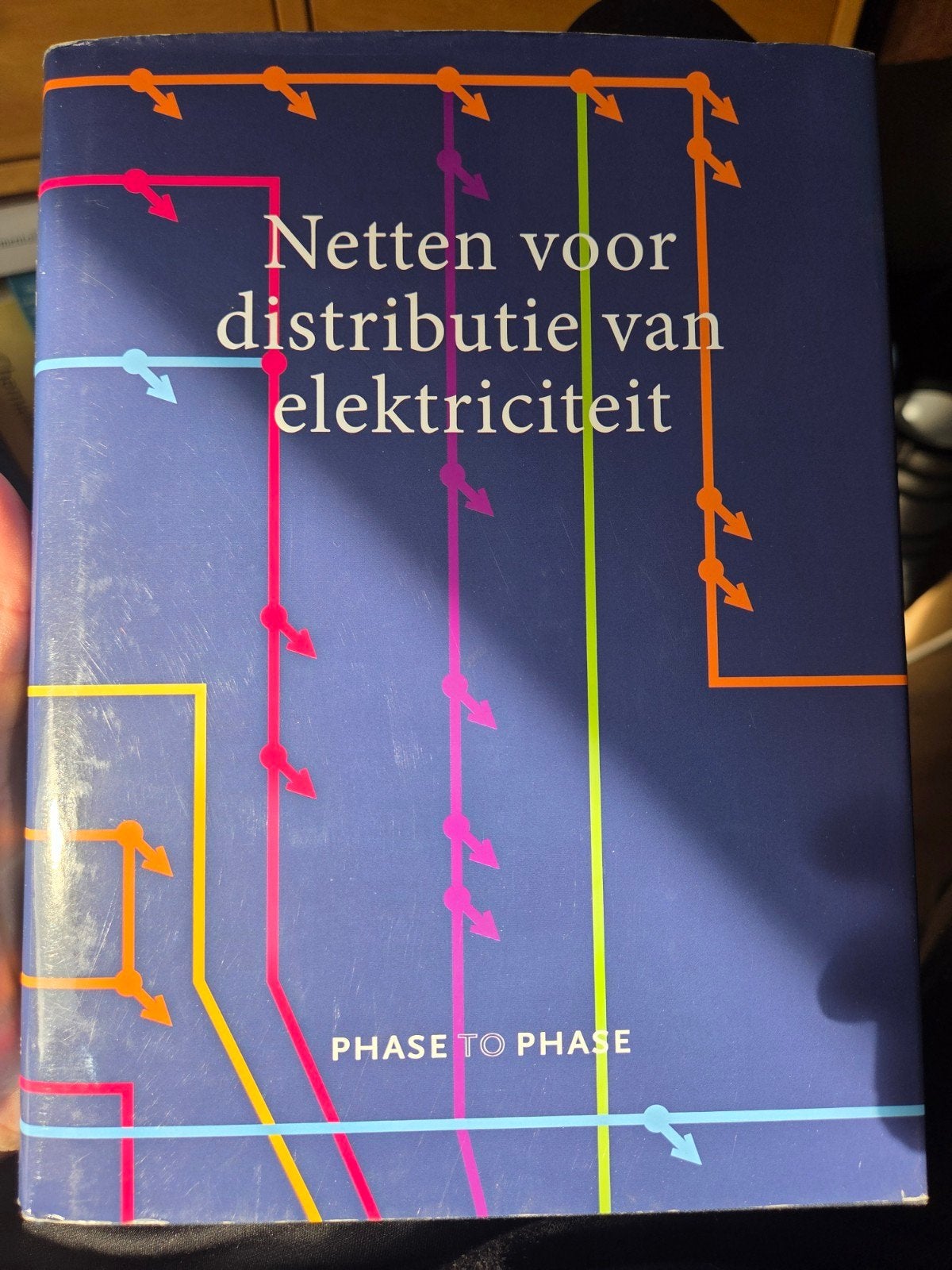 Netten voor distributie van elektriciteit - Techniekboek, Boeken, Techniek, Ophalen of Verzenden, Gelezen, Elektrotechniek, Onbekend