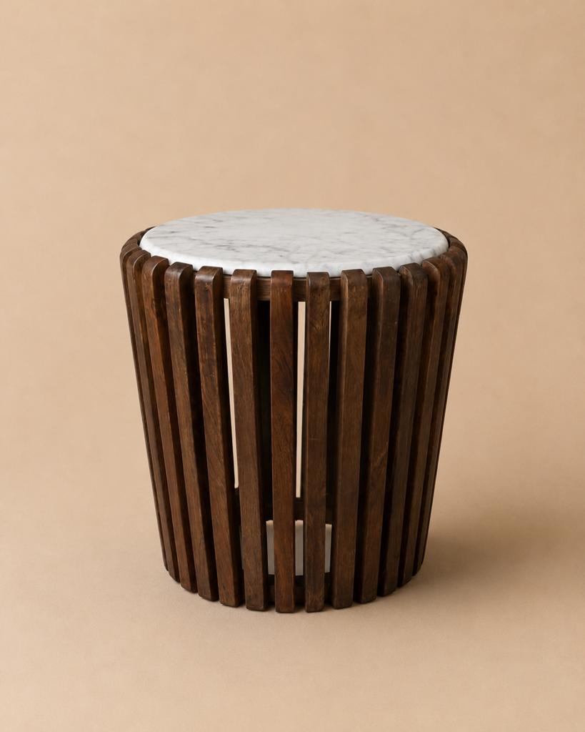 Marmo Living Bayo – Bijzettafel Ø45 cm marmer & mangohout, 45 tot 60 cm, Japandi, Minder dan 55 cm, Rond