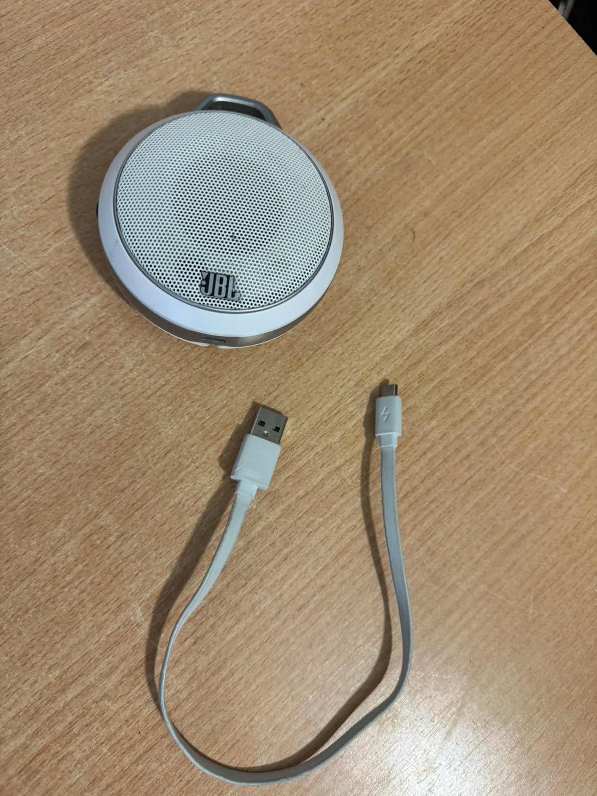 Bluetooth Speaker jBL Micro + USB Olaad Kabel, JBL, Overige typen, Ophalen of Verzenden, Zo goed als nieuw