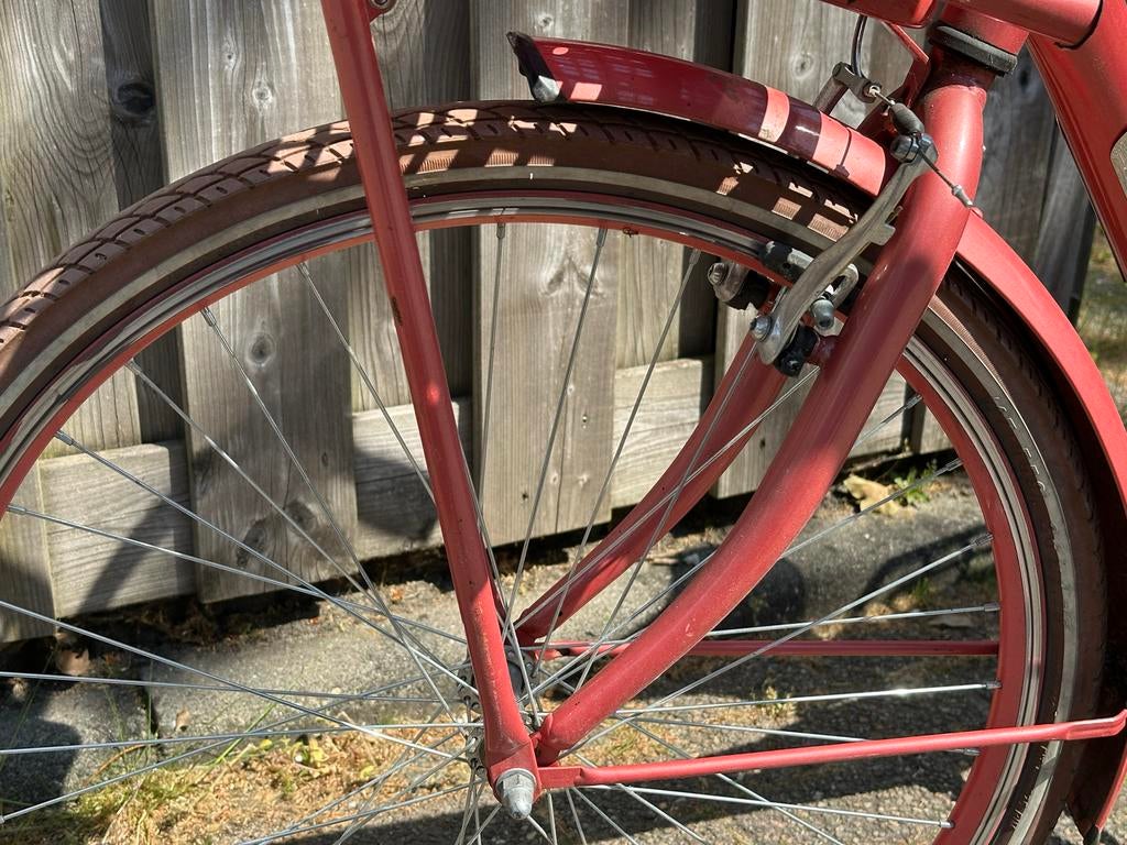 Damesfiets met lage instap en mandje 26 inch, Fietsen en Brommers, Terugtraprem, Gebruikt, Handrem, Ophalen