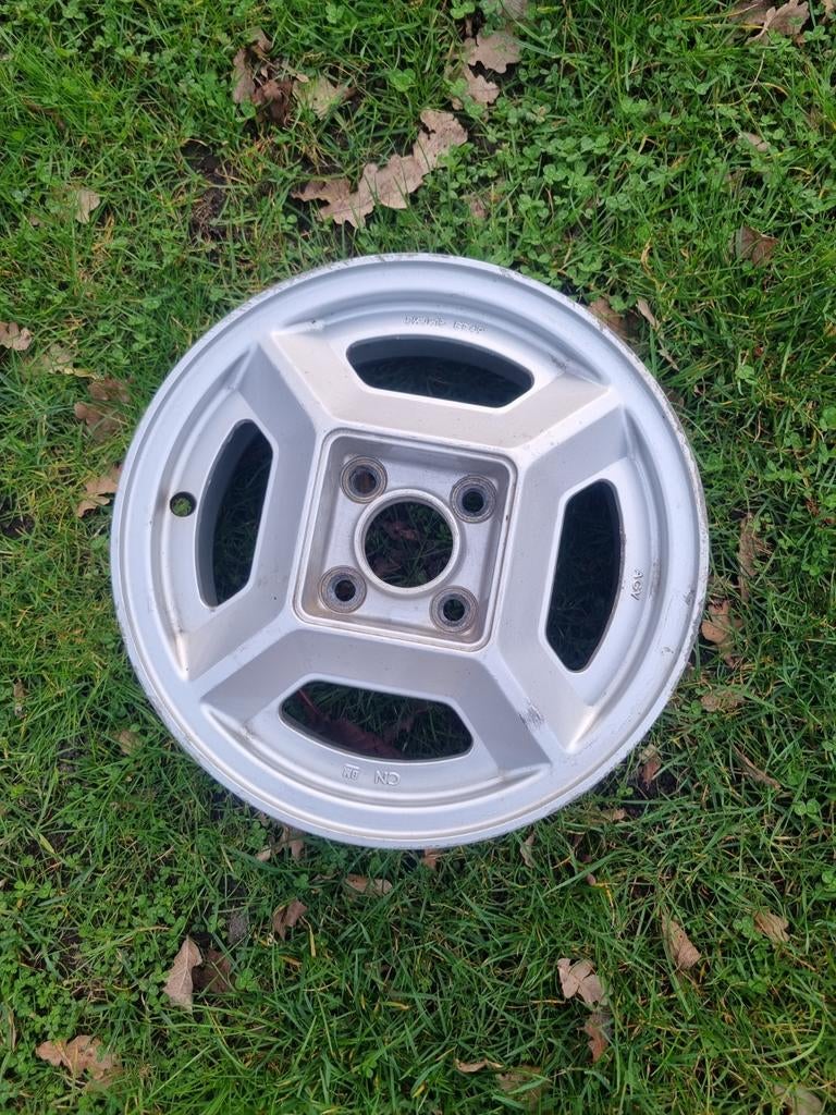 Velg Opel Kadett D berlina SR, Ophalen of Verzenden