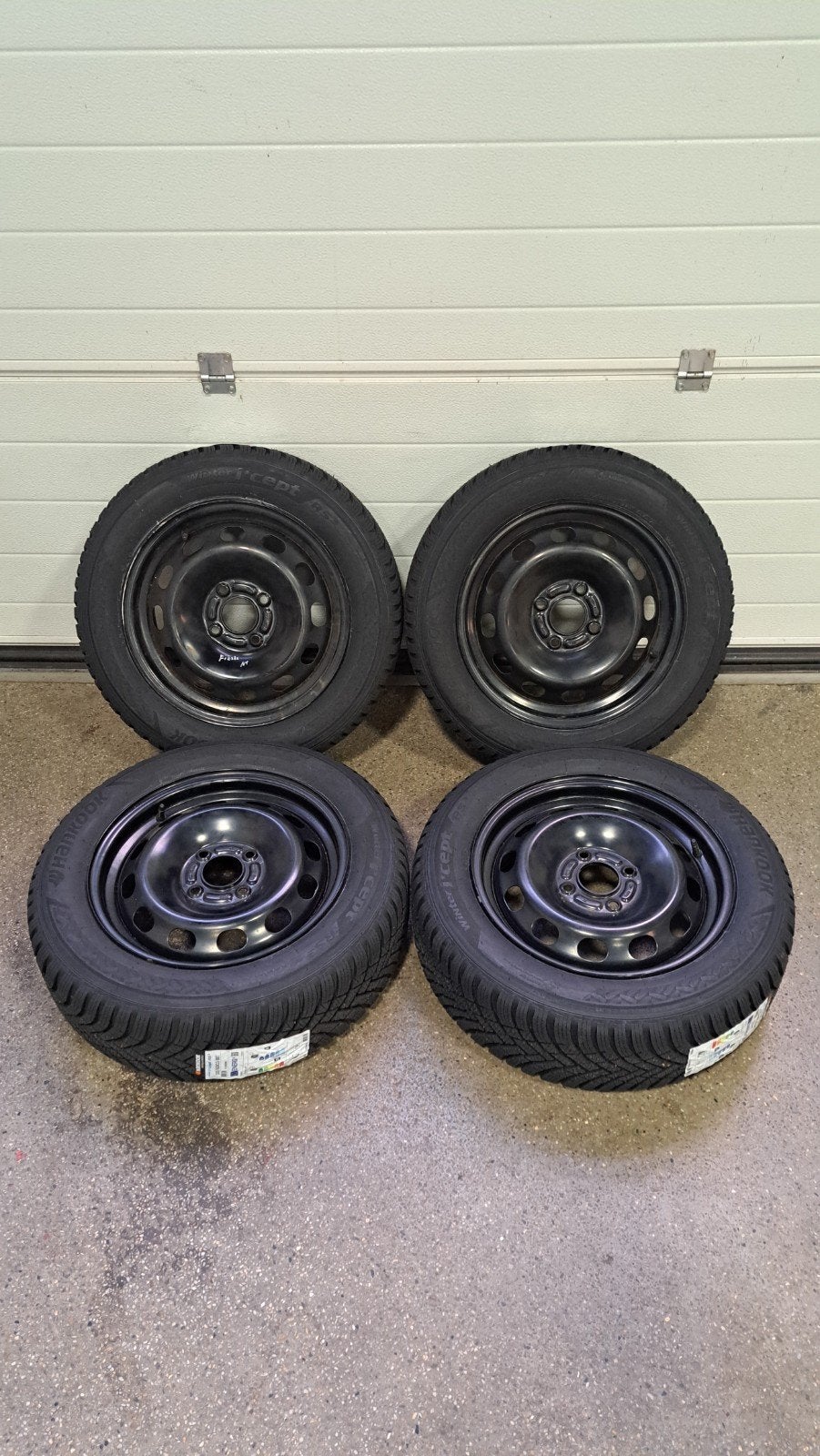 Ford Fiesta winterbandenset 195/60R15 Hankook Icept + TPMS, Gebruikt, 15 inch, Ford, Banden en Velgen