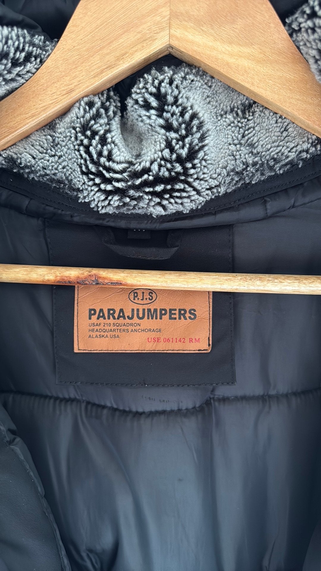 Foto 2 van Parajumpers winterjas maat M