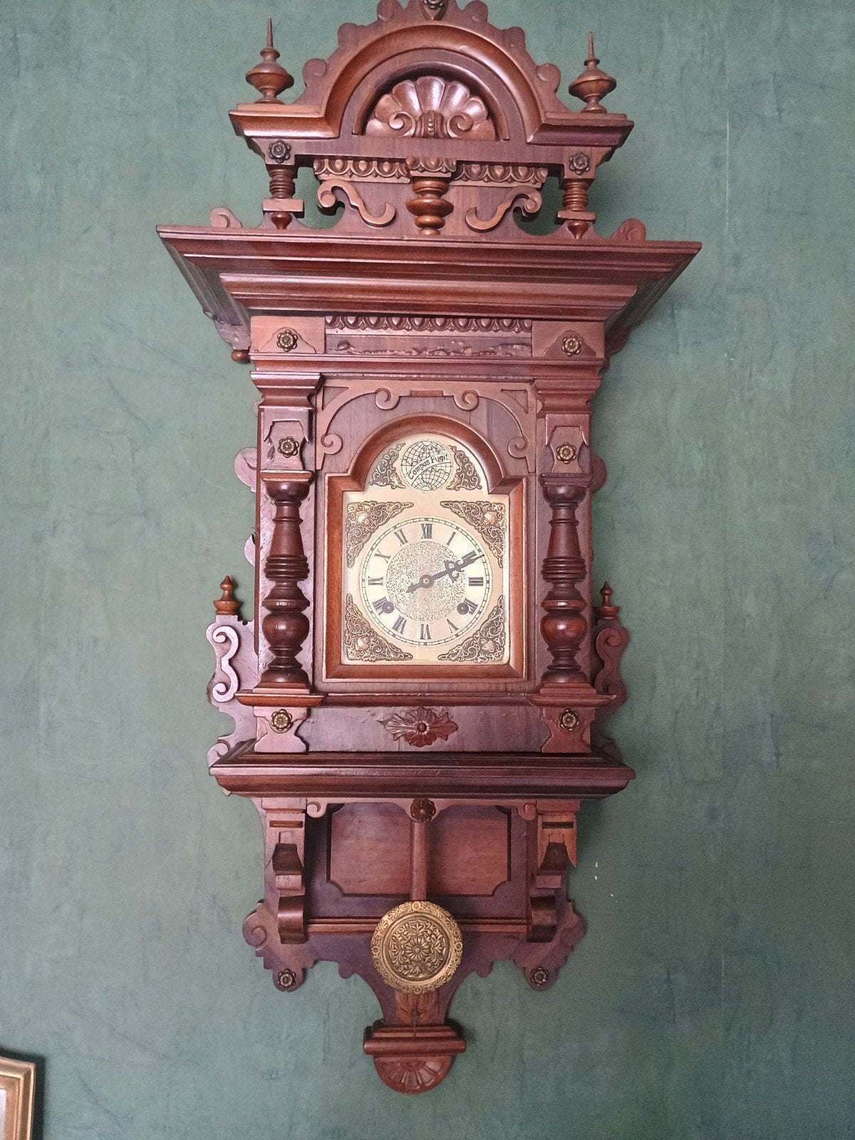 antieke klok tempus Fugit, Ophalen