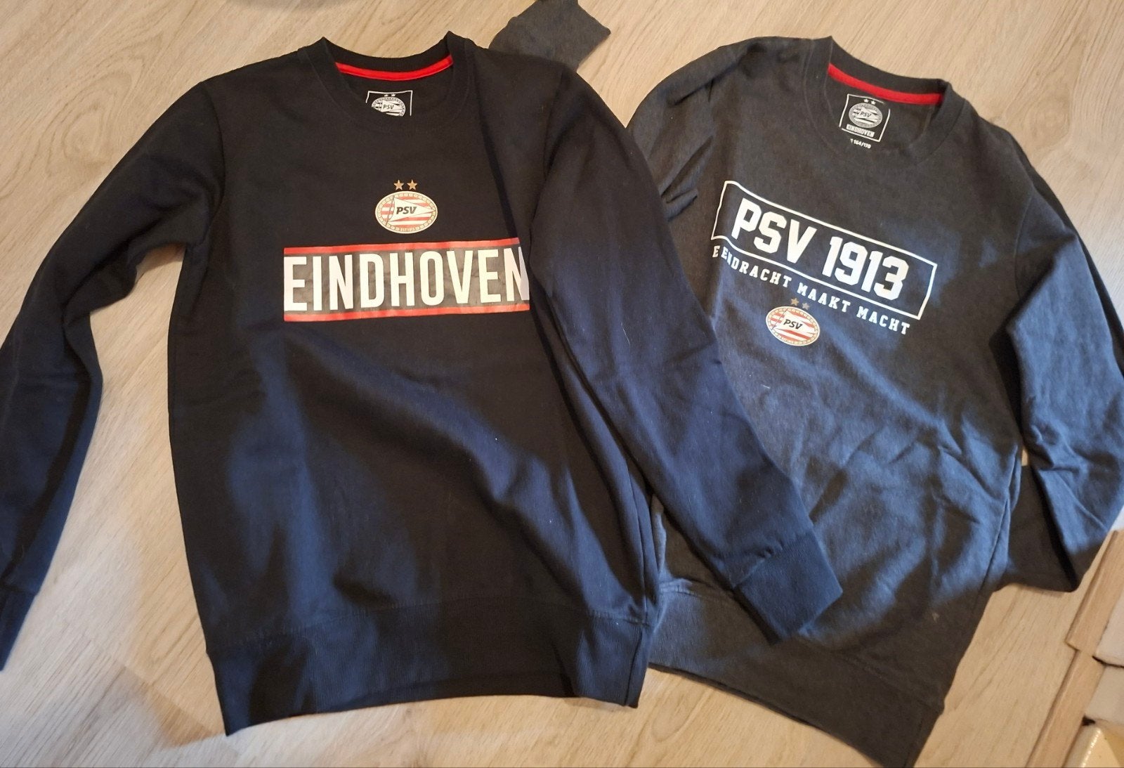 PSV truien - Zwart en Grijs - Maat M, Ophalen of Verzenden, Zo goed als nieuw, Jongen of Meisje, Trui of Vest