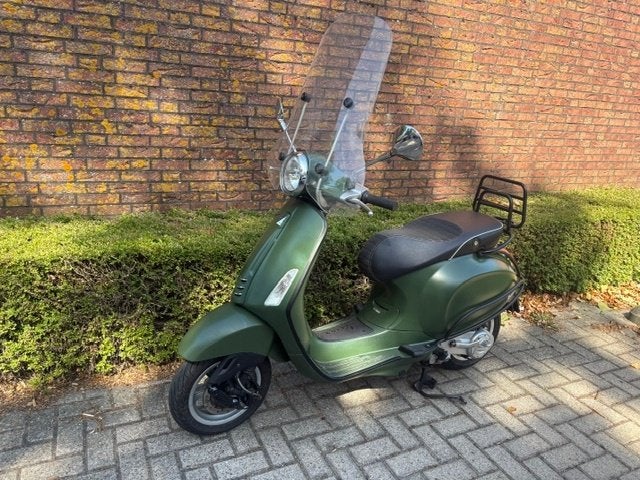 Vespa Primavera 45km , matgroen, net beurt gehad, Ophalen, Gebruikt, Overige modellen, Maximaal 45 km/u