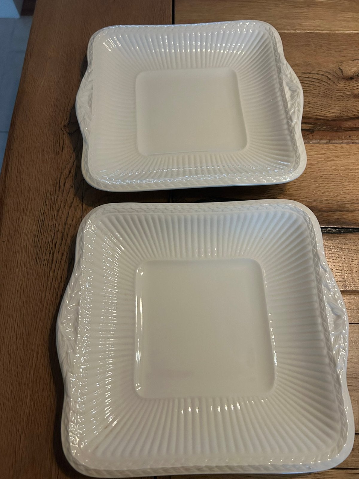 Wedgwood edme vierkante schalen 23cm, Huis en Inrichting, Ophalen, Zo goed als nieuw, Aardewerk, Schaal of Schalen
