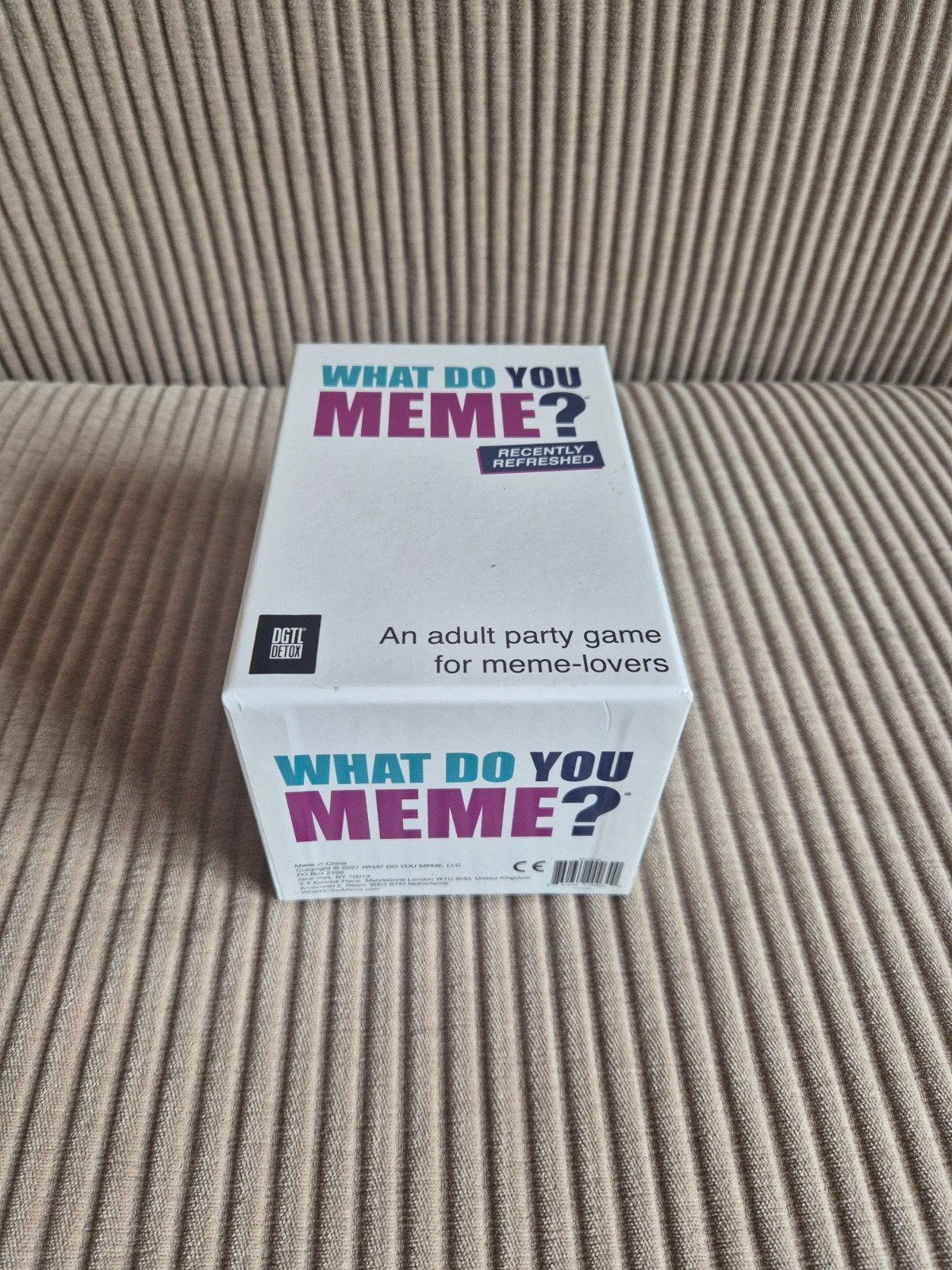 What The Meme spel, Ophalen of Verzenden, Zo goed als nieuw