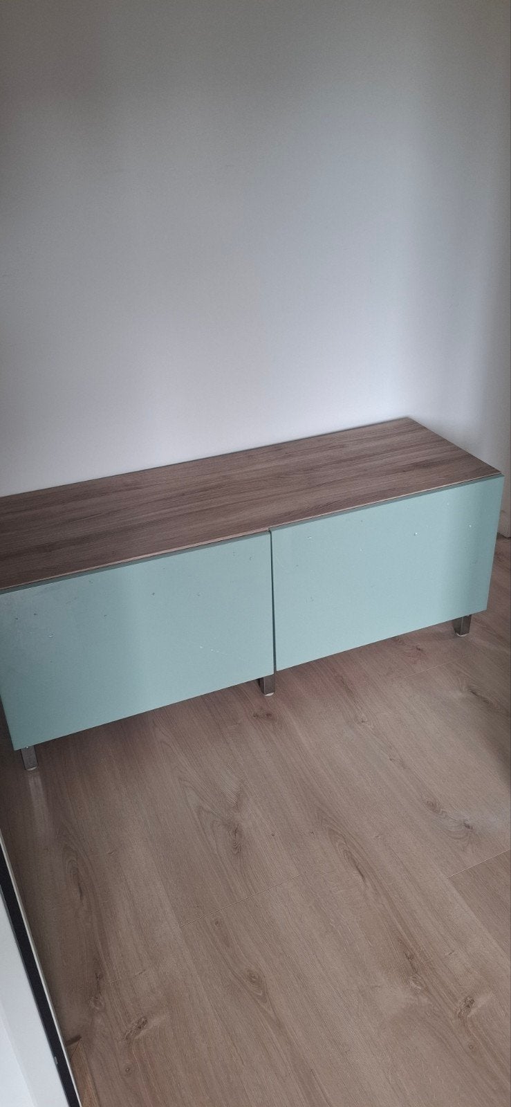 IKEA BESTÅ TV-meubel/dressoir mintgroen met houtlook blad, Ophalen, Gebruikt, 100 tot 150 cm, Modern, Scandinavisch