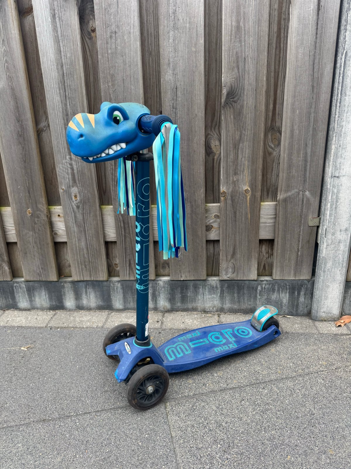 Micro Maxi Step met Dinosaurushoofd - Blauw, Fietsen en Brommers, Steps, Ophalen, Gebruikt, Gewone step