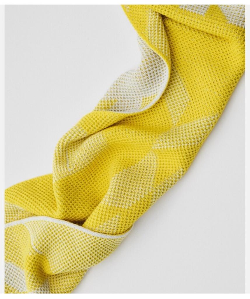 Kvadrat Bouroullec Shawl, Ophalen, Zo goed als nieuw, Maat 38/40 (M), Sjaal