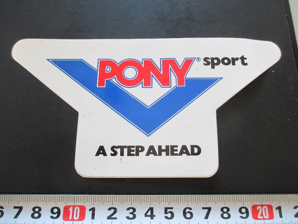 sticker PONY sport a step ahead, Ophalen, Zo goed als nieuw