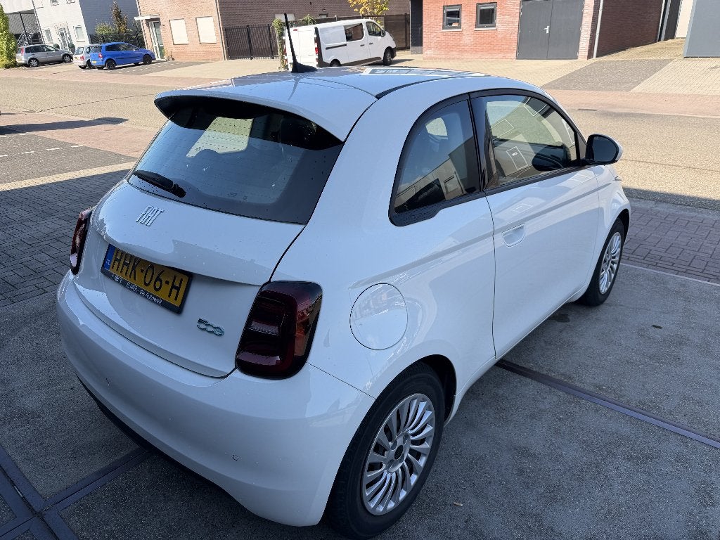Foto 5 van Fiat 500 E 24kWh | Apple/Carplay | Lane assist
