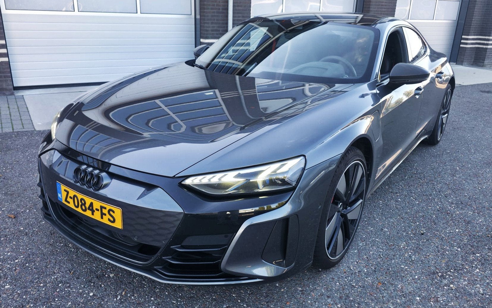Audi E-tron GT RS 93 kWh | Carbon | B&O 3D | Massage | SOH 9, Auto's, Automaat, Dealer onderhouden, Gebruikt, Zwart