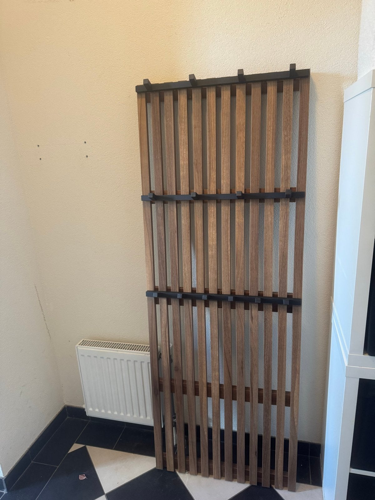 Nieuwe Action kapstok wandpaneel walnoot, Nieuw, 150 tot 200 cm, Hout, Ophalen