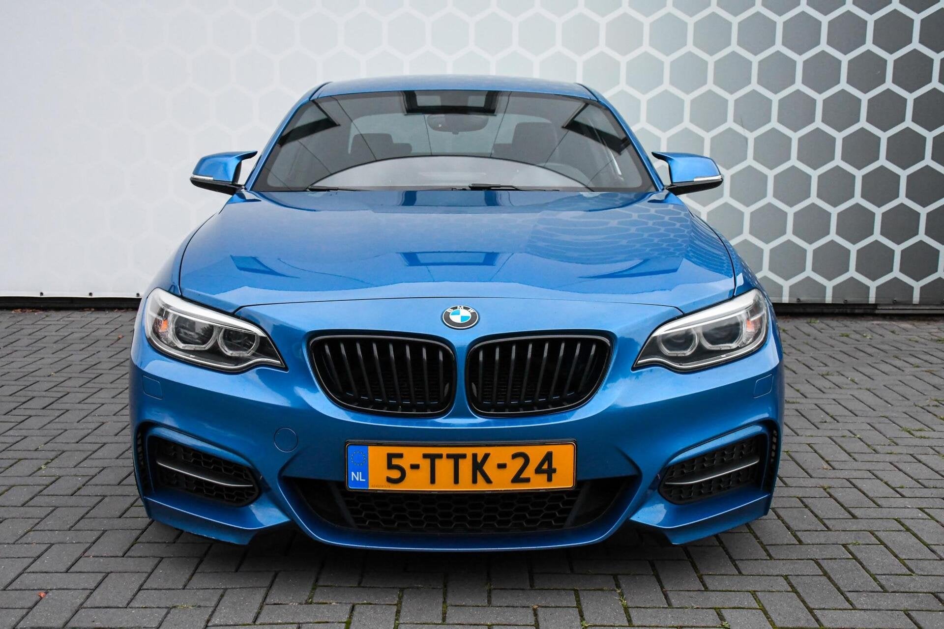 BMW 2-serie Coupé M235i High Executive KW Schroefset 400PK, Auto's, Achterwielaandrijving, Gebruikt, 1445 kg, 6 cilinders