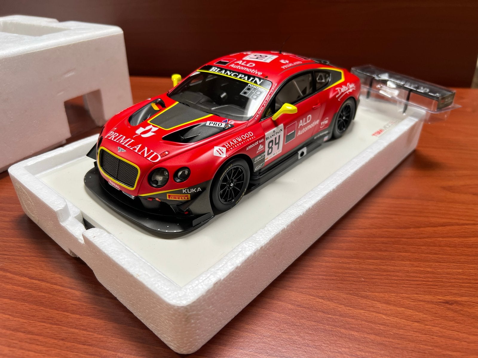 Bentley GT3 Spa 24 uur 2015 1:18 - Zo goed als nieuw, Ophalen of Verzenden, Zo goed als nieuw, Auto, Overige merken