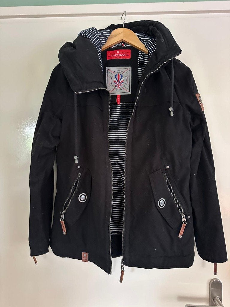 Navahoo zwarte damesjas met capuchon maat M nieuw, Maat 38/40 (M), Navahoo, Zwart, Nieuw