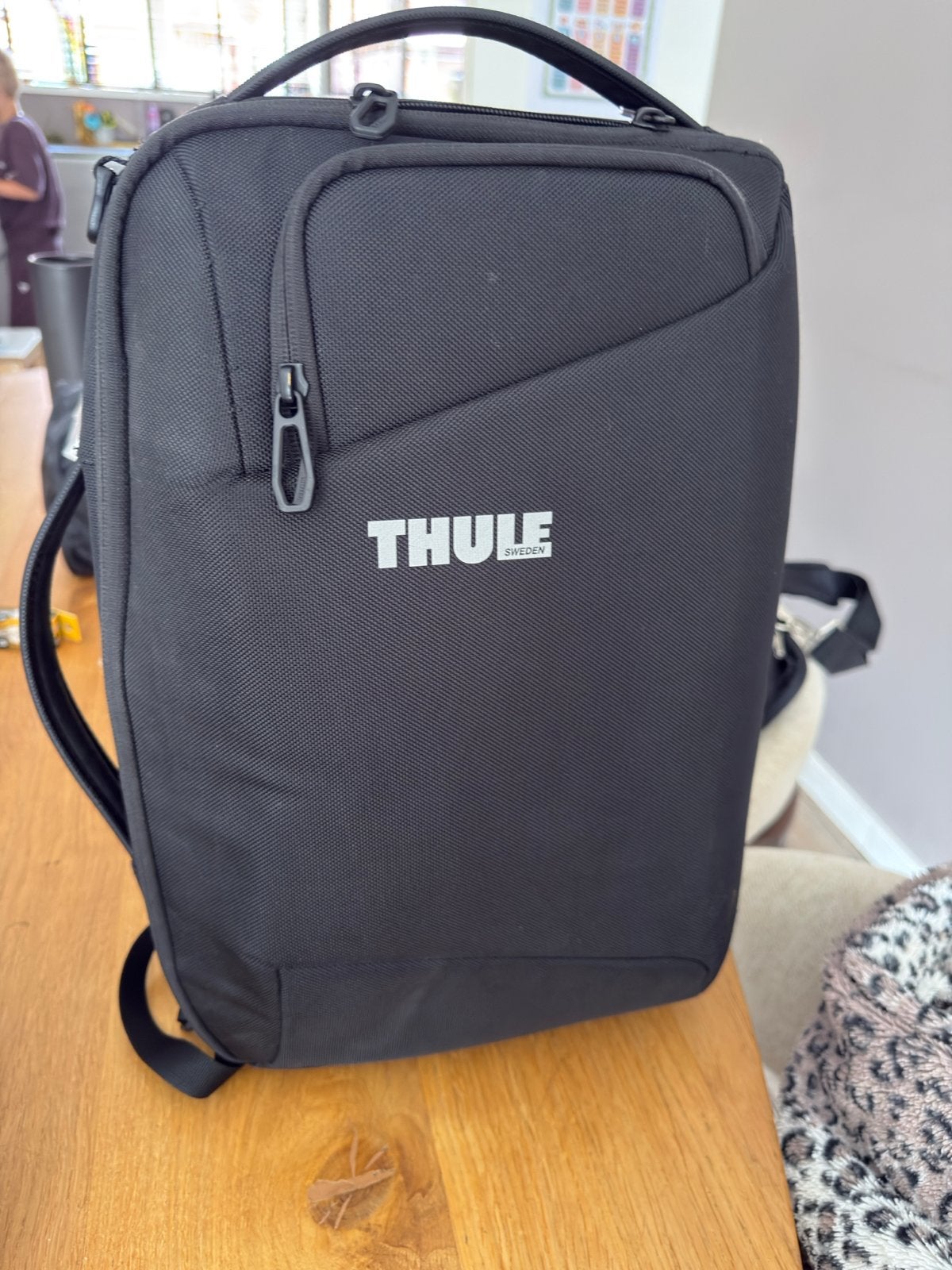 Thule Sweden Rugzak - Zwart, Zo goed als nieuw, Sieraden, Tassen en Uiterlijk, Ophalen of Verzenden, Zo goed als nieuw, 25 tot 40 cm