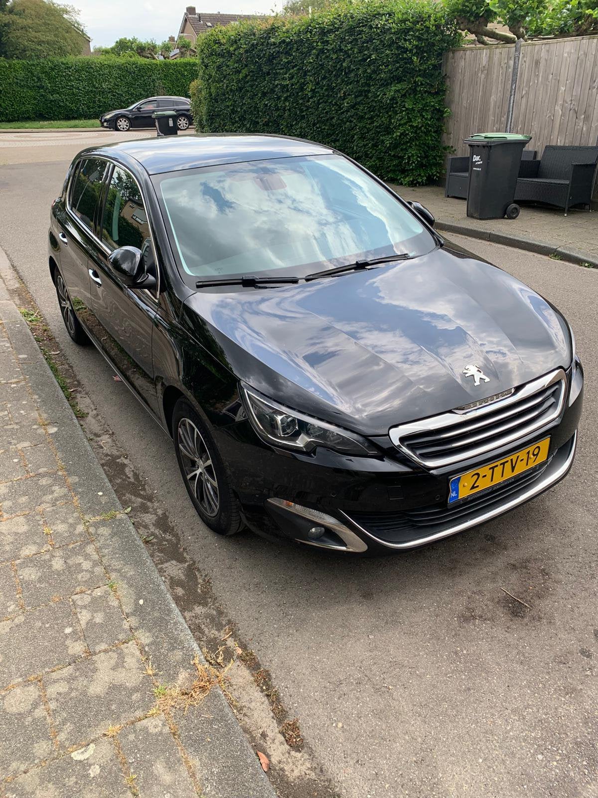 Peugeot 308 1.6THP 92/125 5-D 2014 Zwart, Voorwielaandrijving, 125 pk, Automatische klimaatregeling, Zwart