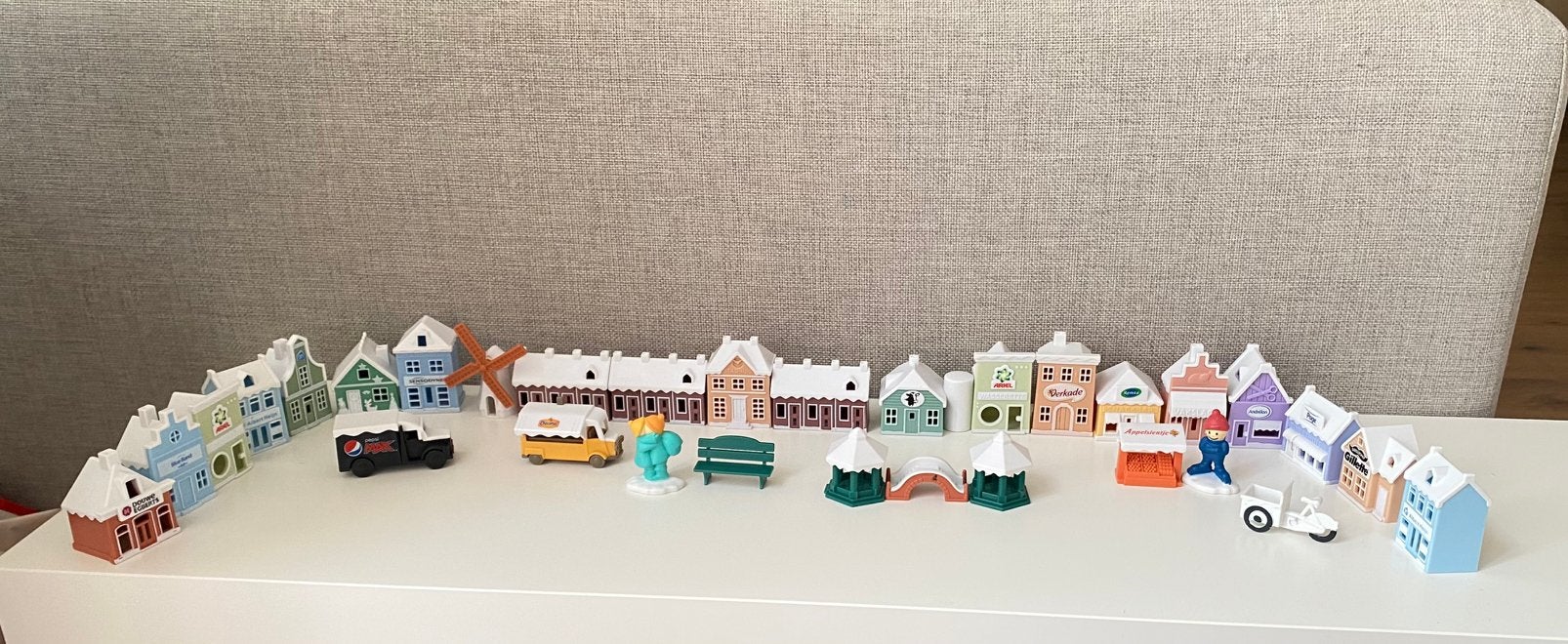AH verzamel huisjes winterdorp, Ophalen of Verzenden, Zo goed als nieuw, Overige typen
