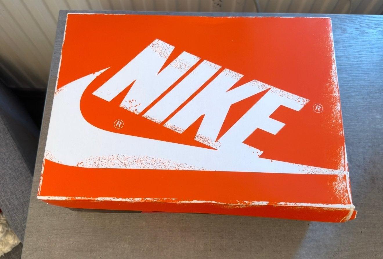 Gloednieuwe Air Jordan 1 High OG Lost And Found maat 46, Kleding | Heren, Schoenen, Ophalen of Verzenden, Nieuw, Sneakers of Gympen