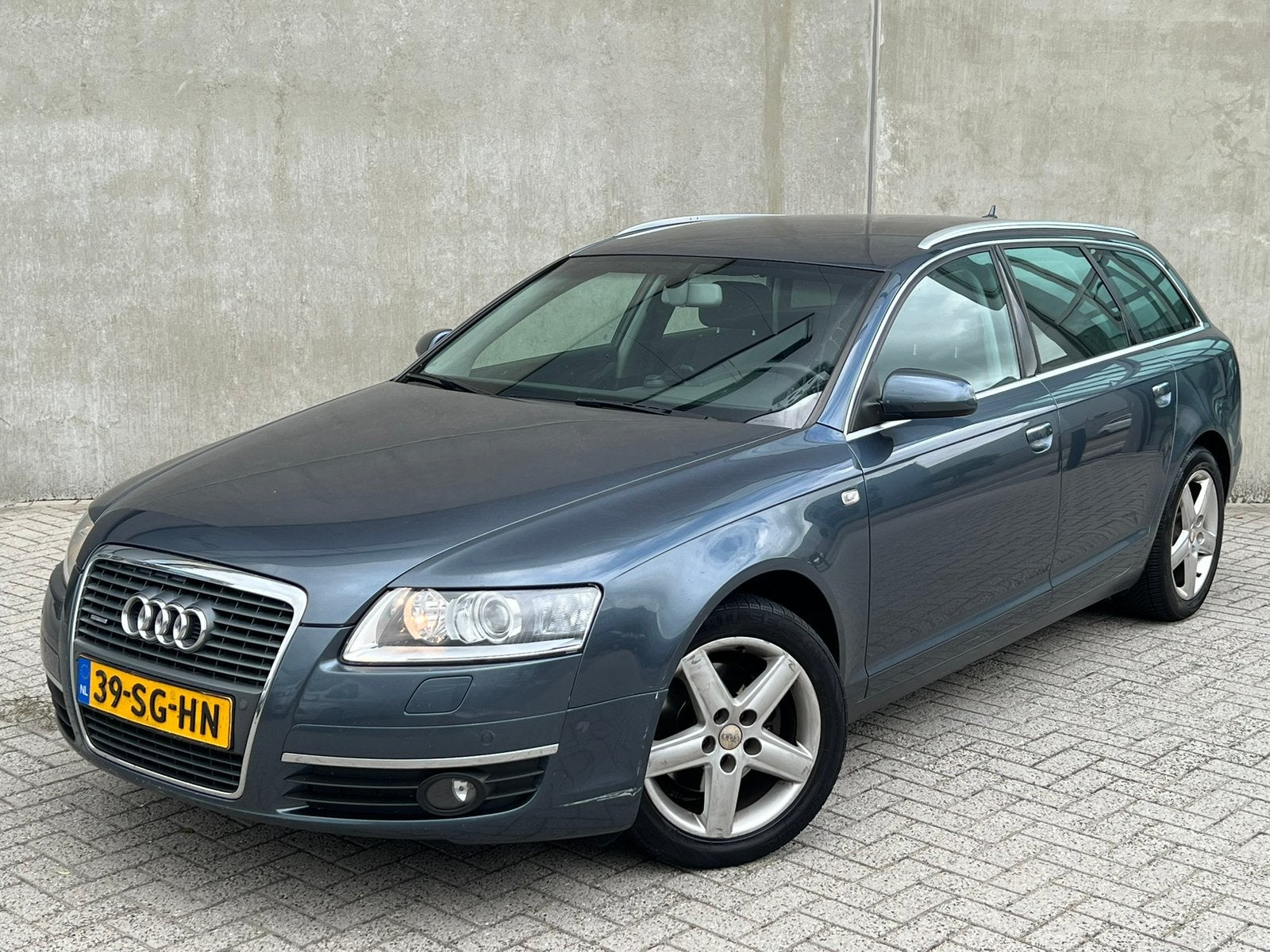 Goedrijdende Blauwe Audi A6 2.4 V6 Avant Automaat/NieuweAPK!, Auto's, Audi, Stof, 1800 kg, Blauw, Grijs
