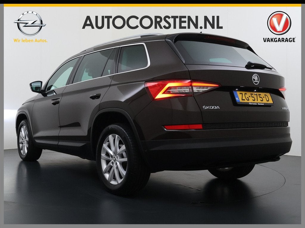 Skoda Kodiaq 1.5TSI Automaat Style Business Navi 3-Zone Ecc, Auto's, Skoda, Stof, 4 cilinders, Origineel Nederlands, Bedrijf