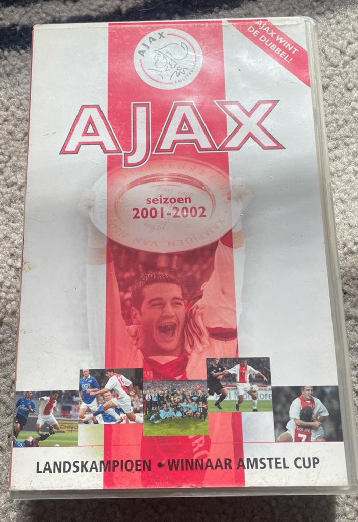 Ajax Wint De Dubbel! Seizoen 2001-2002 VHS, Ophalen of Verzenden, Gebruikt