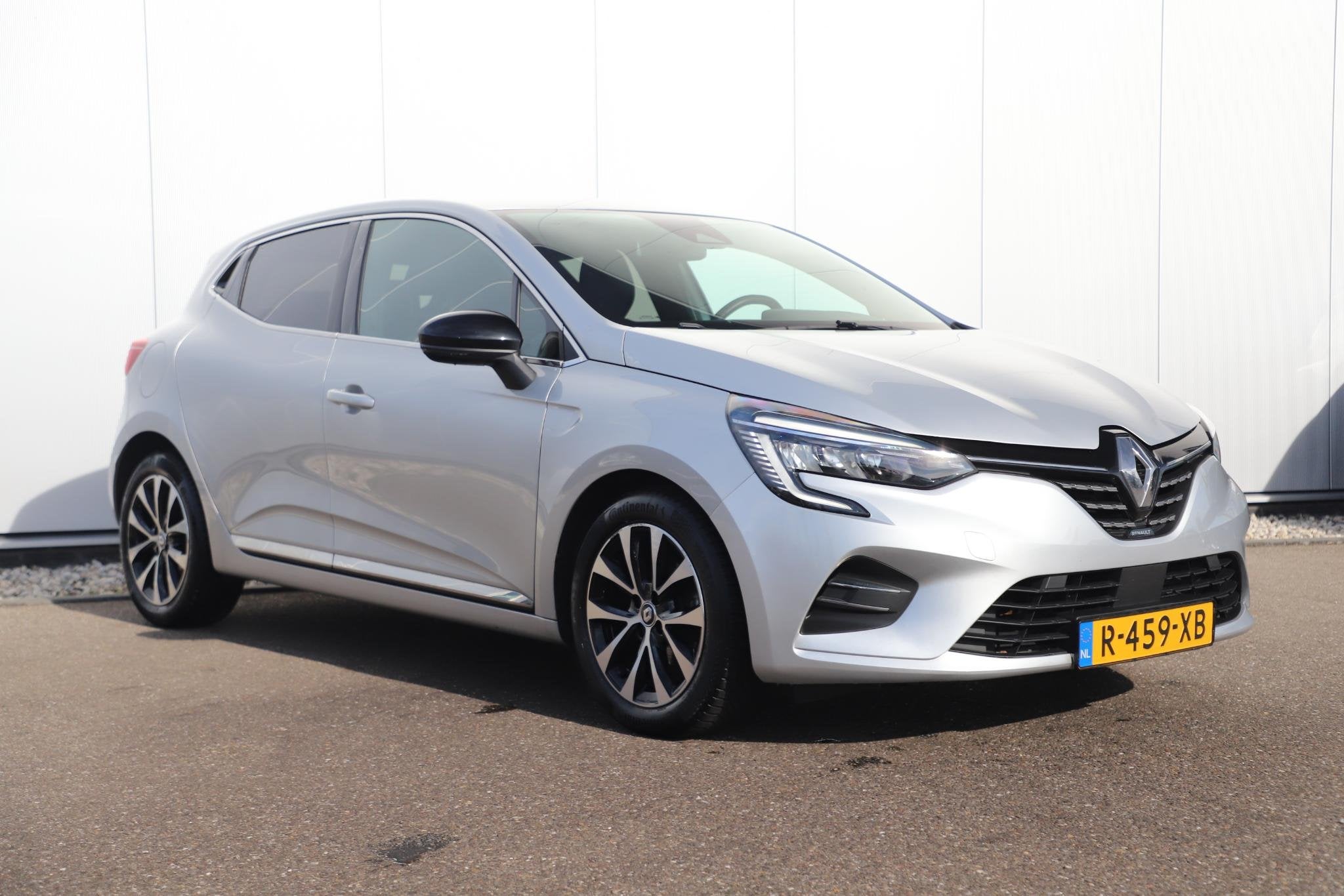 Renault Clio 1.0 TCe 90 Techno Half Leder LMV Navigatie Carp, Voorwielaandrijving, Gebruikt, Euro 6, Met garantie (alle)