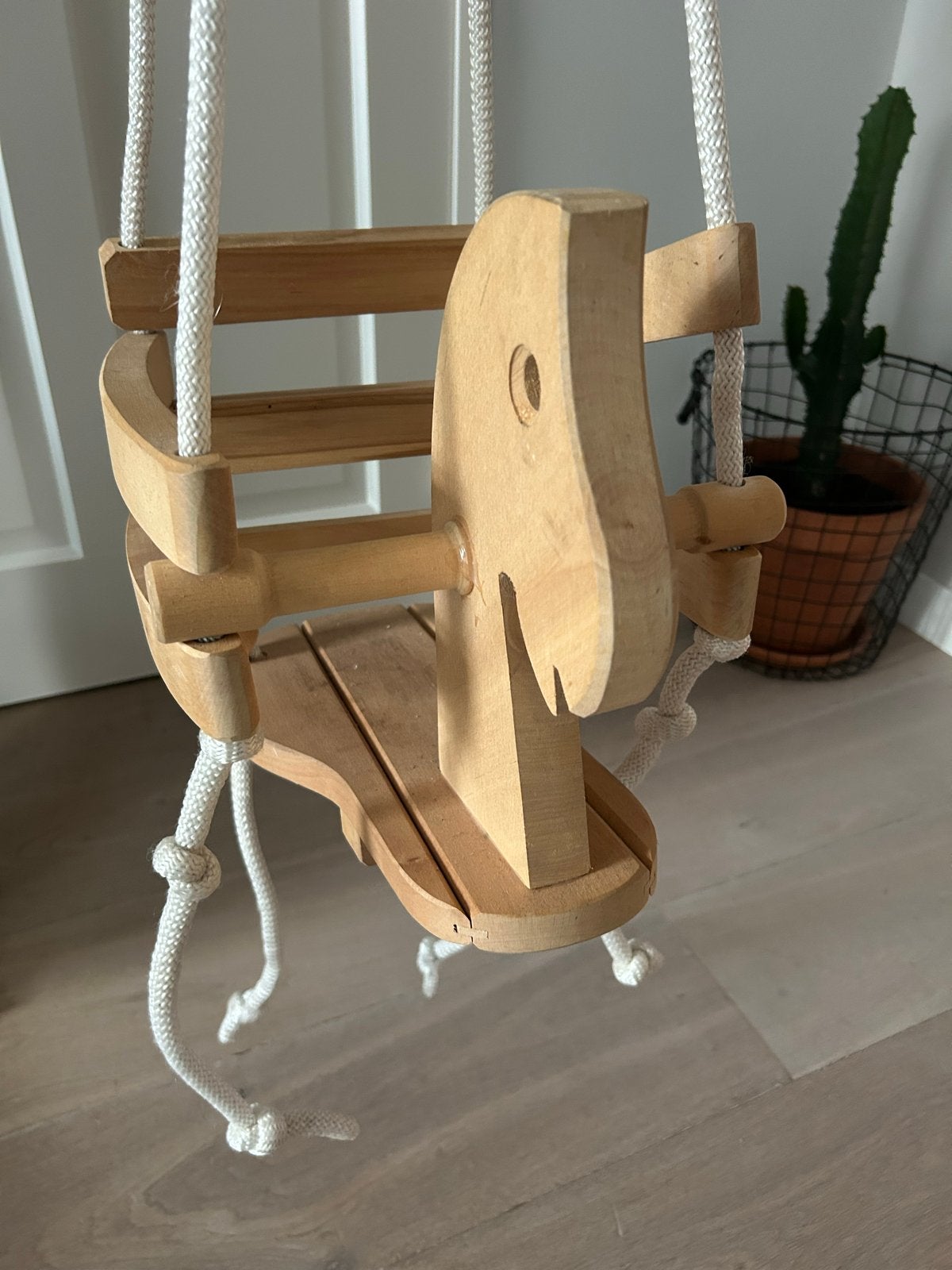 Houten schommelpaard voor baby's en peuters, Kinderen en Baby's, Ophalen of Verzenden, Gebruikt, Schommel