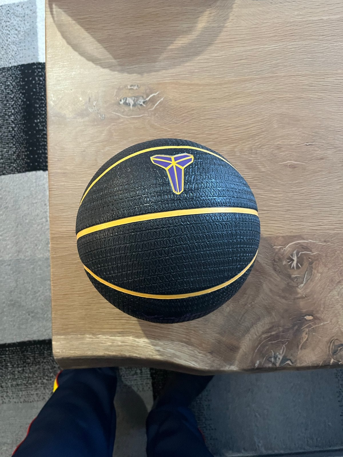 Kobe Bryant Mamba Basketbal - Zwart/Paars/Geel, Ophalen of Verzenden, Zo goed als nieuw, Bal