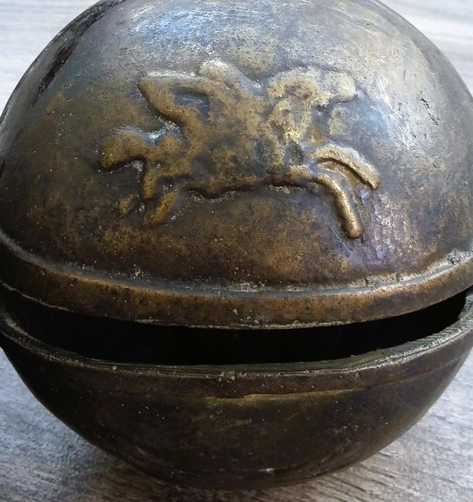 19 de eeuw Twee GROTE Paardenhaam BELLEN BEL Halsbel, Ophalen of Verzenden