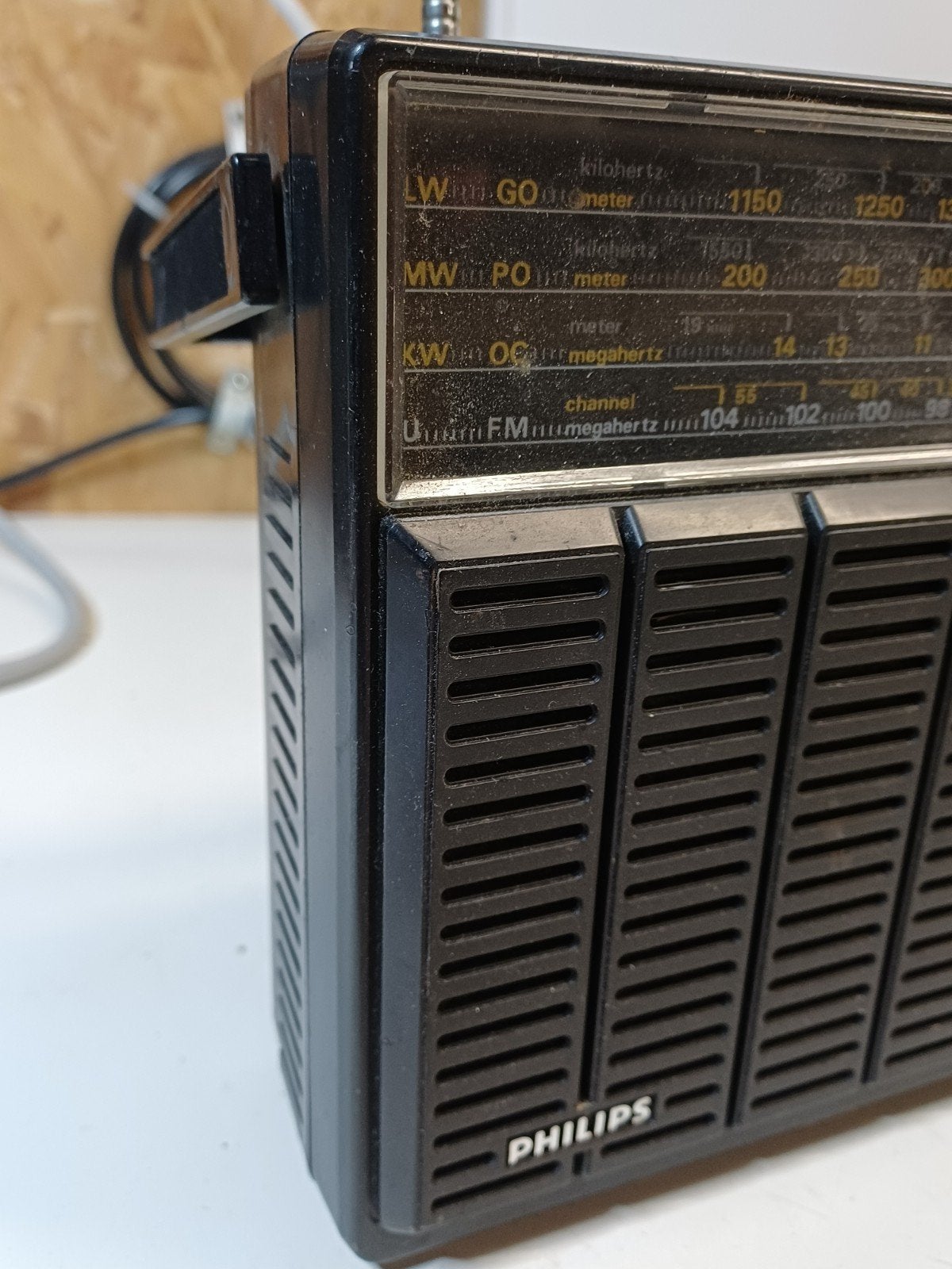 Philips 570 4-bands transistorradio uit 1978 - Goede staat, Audio, Tv en Foto, Radio's, Ophalen of Verzenden, Gebruikt, Transistorradio