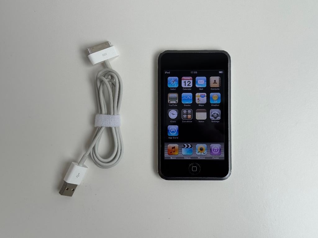 iPod Touch 8GB, Audio, Tv en Foto, Mp3-spelers | Apple iPod, Gebruikt, Touch, Zwart, Ophalen of Verzenden