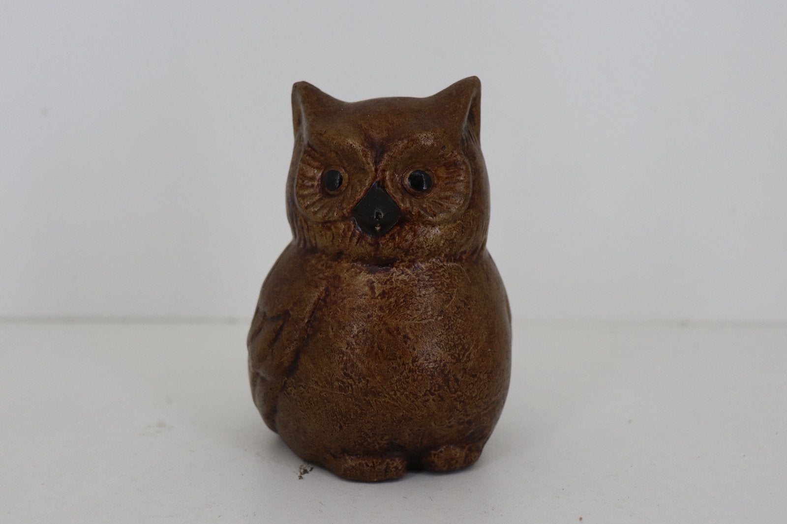 Mooi zwaar gipsen uiltje – sfeervol decoratiebeeldje, Ophalen of Verzenden, Zo goed als nieuw, Vogel, Beeldje of Figuurtje
