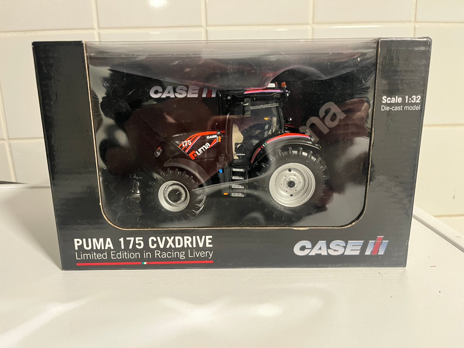 Case Puma CVX 175 Racing UH, Hobby en Vrije tijd, Ophalen of Verzenden, Zo goed als nieuw, Tractor of Landbouw, Universal Hobbies