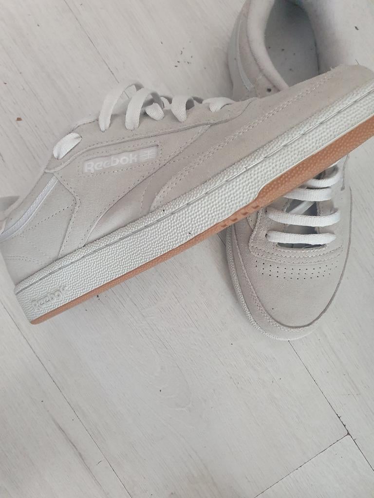 Reebok heren schoen, Ophalen