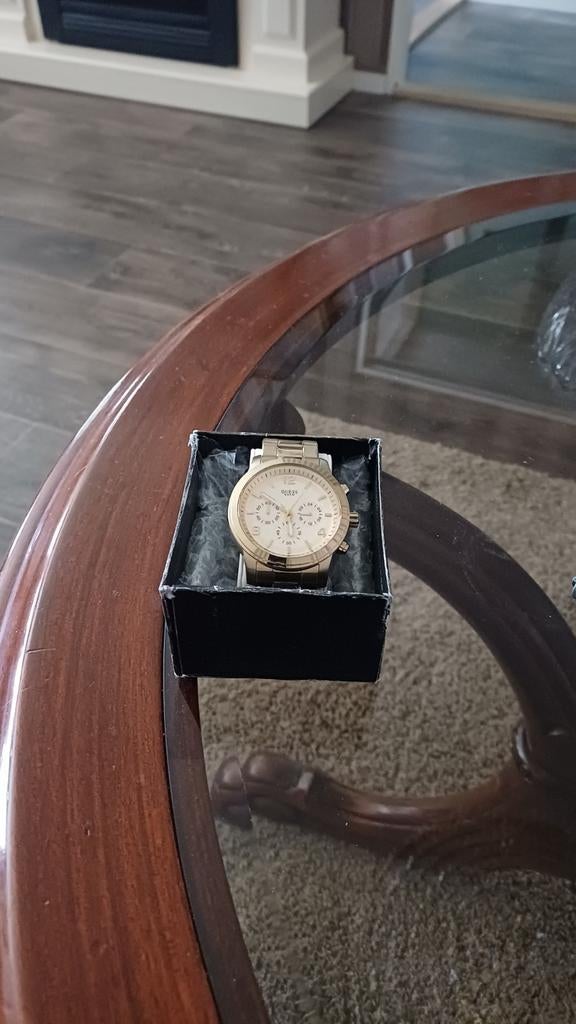 Gouden Guess horloge, Ophalen, Guess, Polshorloge, Zo goed als nieuw