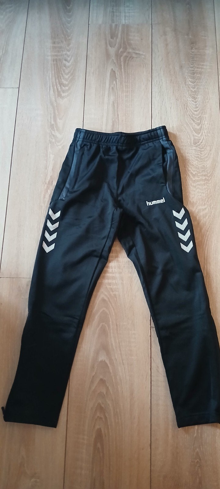 Hummel trainingspak maat 128, zwart wit - Goede staat, Ophalen of Verzenden, Hummel, Jongen of Meisje, Setje