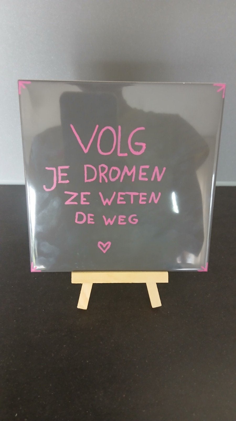 Tegeltje met spreuk: Volg je dromen, ze weten de weg, Tegeltje, Ophalen, Nieuw, Steen/keramiek