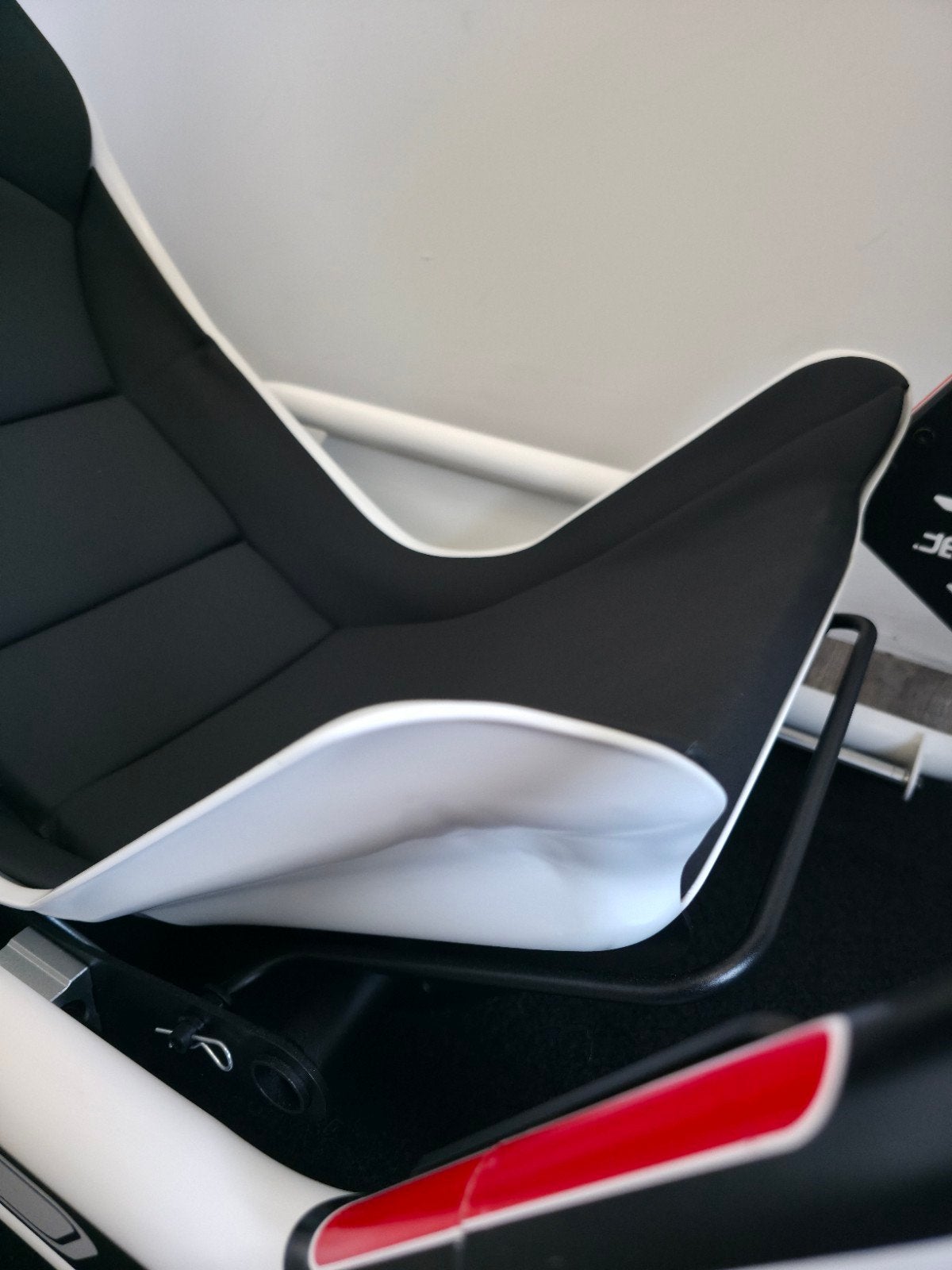 Foto 11 van Complete Simrig! Fanatec DD 18nm, F1 V2.5, Simnet, Haptics!