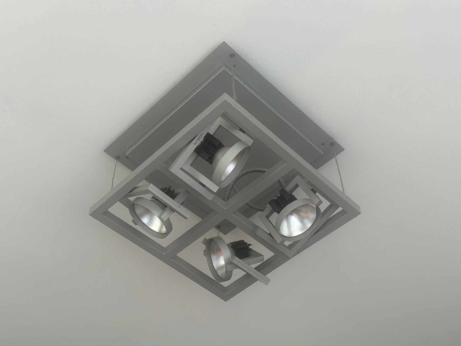 Design lamp KREON, Ophalen, Zo goed als nieuw, Metaal