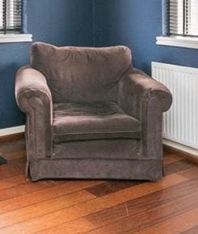 Bruine ribstoel GRATIS, Huis en Inrichting, Stoelen, Ophalen, Gebruikt, Bruin, Eén