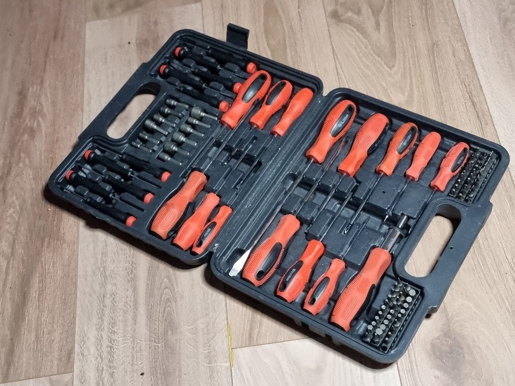 WOLFGANG 100- delige schroevendraaierset met koffer, Ophalen of Verzenden, Gebruikt, Schroevendraaier, Overige merken
